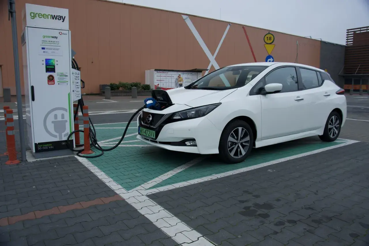 Nissan Leaf 40 czy 62 kWh? Realny zasięg i stan baterii